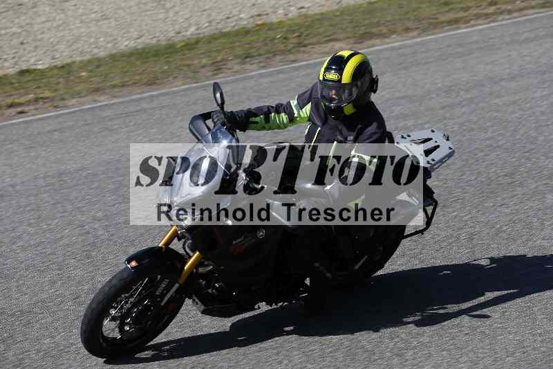 /01 02.04.2026 MAZ ADR/Gruppe rot/ohne